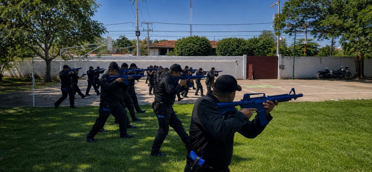Entrenamiento de tiro y formación táctica - MAKA Defensa